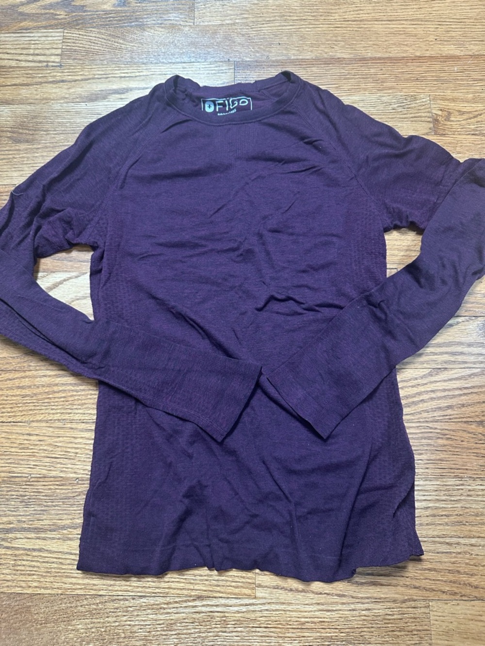 NWOT Figs Salta Seamless Longsleeve Underscrub in dark plum purple